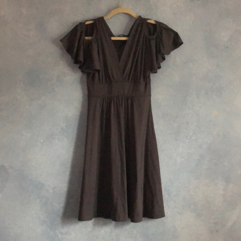 ❤️ 5/$25  Soprano Cold Shoulder Cotton Tee Dress